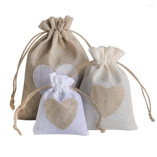 Jewelry Pouches 10 pièces/lot coeur motif lin Jute sacs 8x10 10x14 13x18cm anniversaire fête de noël mariage toile de Jute lin cordon sac cadeau