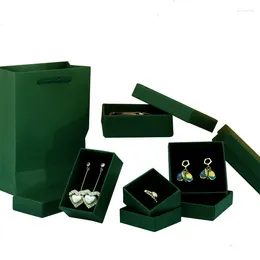 Pochettes à bijoux 24 pièces/lot, support de boîte d'emballage vert, conteneur en papier, affichage cadeaux de fête, bague, broche, collier, emballage de rangement