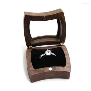 Pochettes à bijoux 4XBE bague de mariage porteur aimant boîte en bois support en noyer stockage pour cérémonie proposition fiançailles