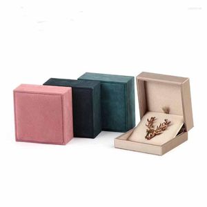 Caja de bolsas de joyería, 1 Uds., 9x9x4cm, color rosa/verde/azul marino, broche de Color azul, almacenamiento de exhibición, venta directa, colgante de collar de boda