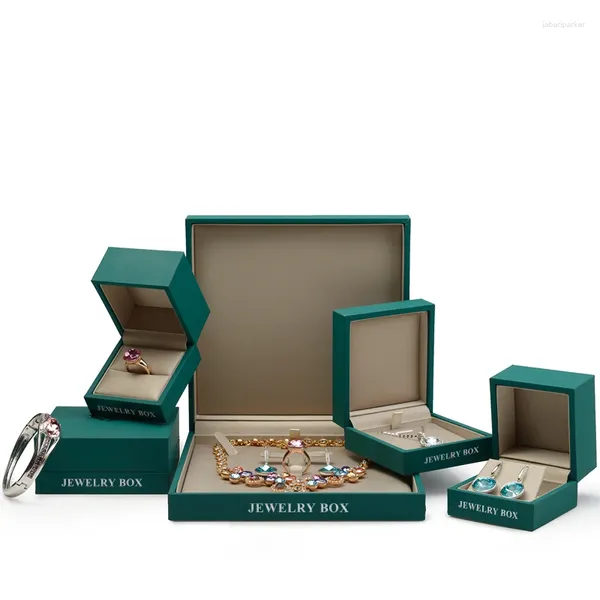 Bolsas de joyería Caja de regalo de papel CustomTouch Anillos Colgantes Accesorios Embalaje de joyería Personalización de logotipo verde