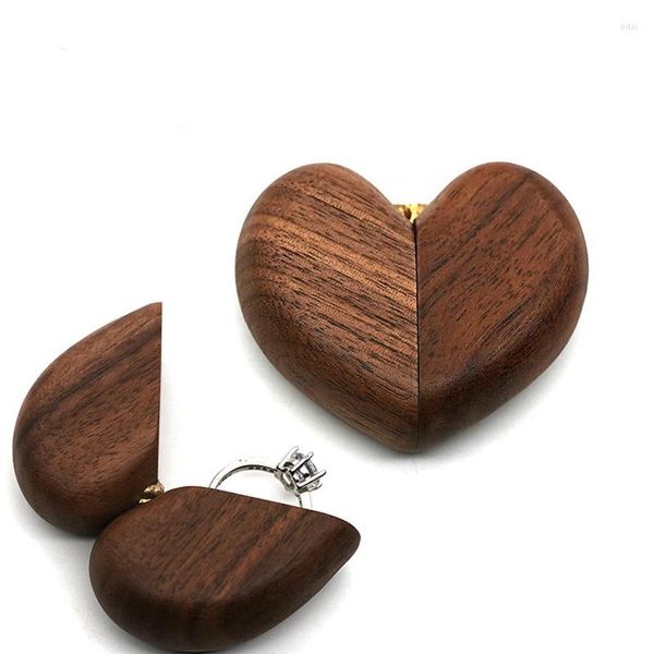 Bolsas de joyería Caja de anillo de compromiso Caja única en forma de corazón de madera para propuesta Ceremonia de boda Regalo de cumpleaños