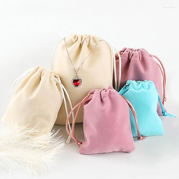 Bolsas de joyería Huitan 7x9cm Bolsa de terciopelo Empaquetado Exhibición Cordón Diseño Colorido Boda / Regalo de Navidad Bolsas de embalaje a granel
