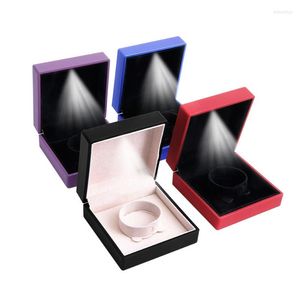 Pochettes à bijoux JAVRICK Premuim LED Light Engagement Bracelet Box Wedding Gift Case Display