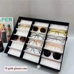 Sieradenzakken Verkopen Big Size 18 Rasters Case Zonnebril Glazen Display met Coverlass Stand Holder Makeup Organizer