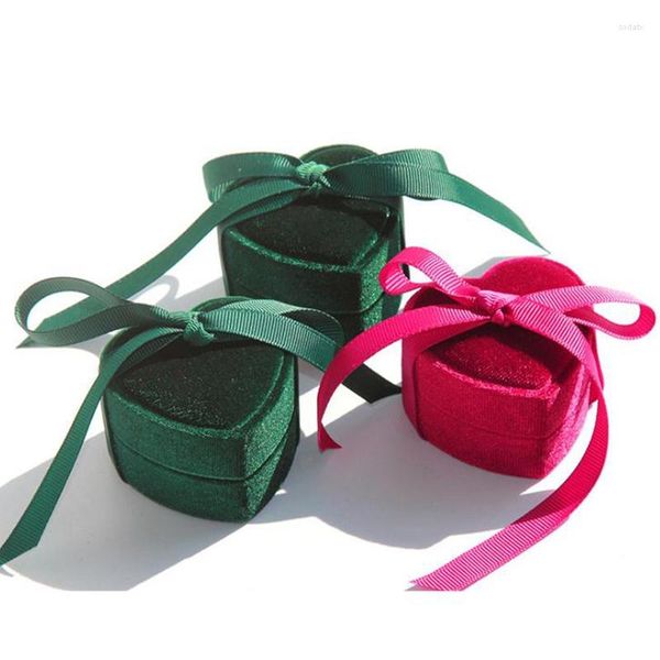 Bolsas de joyería Caja de embalaje al por mayor en terciopelo Corazón Bowknot para anillo Colgante Collar Un par de anillos