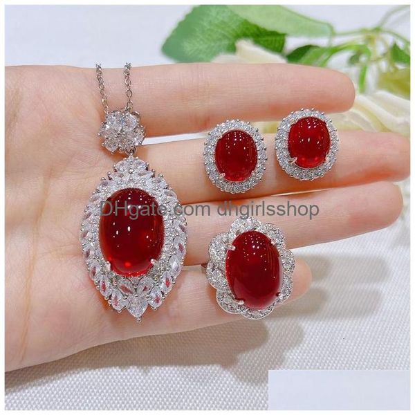 Ensembles de bijoux Foydjew Luxe Simation Ruby Pour Femmes Exagéré Big Red Stone Pendentif Colliers Boucles D'oreilles Anneaux Drop Deli Dhody