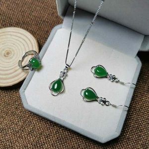 Bijoux Ensembles anneaux / boucles d'oreilles / colliers de pierre d'oreilles en jade vert naturel