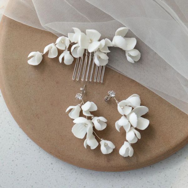 Bijoux Slbridal fait à la main à la main en cristal en céramique de fleur de fleur de mariage Coiffure de cheveux peigne de boucle d'oreille