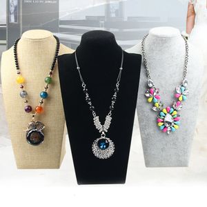 Bijoux Stand Flanelle Portrait Collier Présentoir Bijoux Mannequin Buste Pour Pendentif Fenêtre 34cm20cm Hauteur 221205