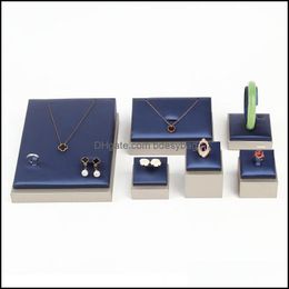 Sieraden standaard verpakking display high-end blauw pu lederen geborstelde patroon ring ketting hanger oorbellen counter opslag druppel levering 2021