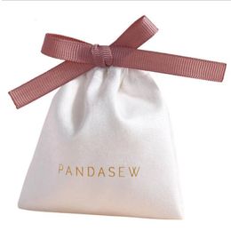 Sieradenstandaard Wit Flanel Gift Bags 5x7cm 7x9cm 11x14cm 18x30cm Pack 50 Cosmetics Ribbon Sack Wimpers Suede Zakken 221205