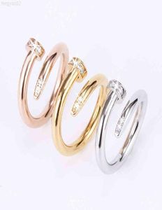 Sieraden titanium dames039s staal single nagel ring European en American Fashion street hiphop casual paar klassiek goud sier 4414207