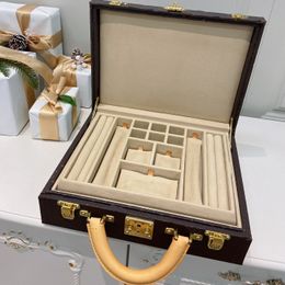Bijoux vanity sac organisateur souvenir trésor Bracelet broche cercueil broche boîte avec étui 20076