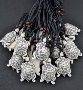 Joyas enteras 12pcslot hombres mujeres039s yak hueso tallado encantador tortugas blancas amenazas collares de collares mn3308376858