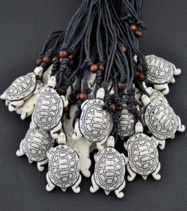 Bijoux entiers 12 pièces par lot pour hommes et femmes, os de yak sculpté, jolies tortues de mer blanches, pendentifs, colliers, cadeaux, MN3307850331