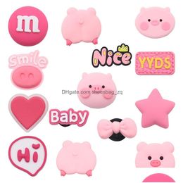 Bijoux en gros 100pcs PVC Pink Pig Star Nice Baby Bow Heart Hi Chocolate Sandals Chaussures Charmes en forme de bracelets