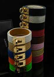 Bijoux femmes hommes bracelets nouveau charme de mode de haute qualité bracele en cuir puffre glamour et ceinture de luxe Kelly Buckle9337606