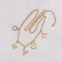 Designer juif pour les femmes Love Tennis Moisanite Gold Collier Femme Accessoires Clover Corde Chain Choker Pendant Custom Pendant pas Fade Christmas