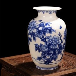 Jingdezhen Vases en porcelaine bleu et blanc Vase en porcelaine à os fin pivoine décoré Vase en céramique de haute qualité LJ201208280D