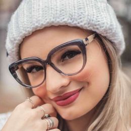 Jiuling femmes hommes Tr90 Anti lumière bleue bloquant les lunettes Style de rue lentille claire concepteur dernières montures pour les filles