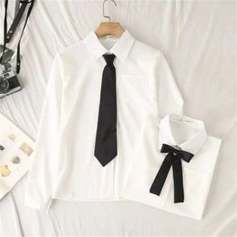 JMPRS Camisas escolares blancas para mujeres Moda JK Estilo preppy Primavera Japón Camisa de manga larga para niñas Harajuku Corbata Tops para damas 220210