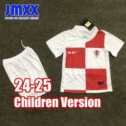 JMXX 24-25 Kroatië kindervoetbaltruien Kit Home Away Kid Uniforms Jersey Football Shirt 2024 2025 Top en shorts Children-versie