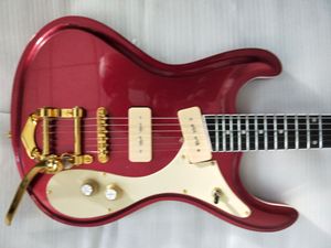 Johnny Ramone Signature Venture 1966 Guitare électrique rouge métallique Bigs Tremolo Bridge, Crème PickGuard, Pickups P90, Hardware Gold