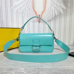 joint Miroir qualité crossbody Baguette sac à main Femmes Sacs à bandoulière design de qualité supérieure Luxurys sacs à main peau de vache aisselle Sac 230420