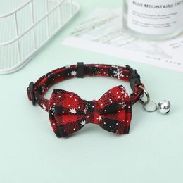 Juchiva Dog Collars 2024 Kerstreeks Pet Collar Snowflake Bow Knot Cat Tie Christamas Dress-Up Supplies