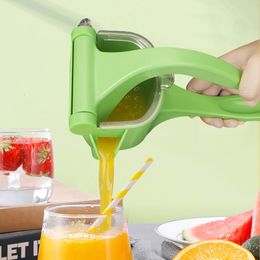 Juicers draagbare handmatige sap squeezer handdruk multifunctionele sinaasappel juicer granaatappel lemon squeezer keuken accessoires 230314