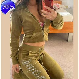 Juicy Apple Survêtements pour femmes 2024 Marque d'été Couture 2 pièces Ensembles Veet Velour Femmes Survêtement Sweats à capuche et pantalons Met Motion Design 9876es