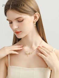 Lumière de raisin juteuse et sens unique du design Send romantique Osmanthus Collier en émail en collier de collier français féminin