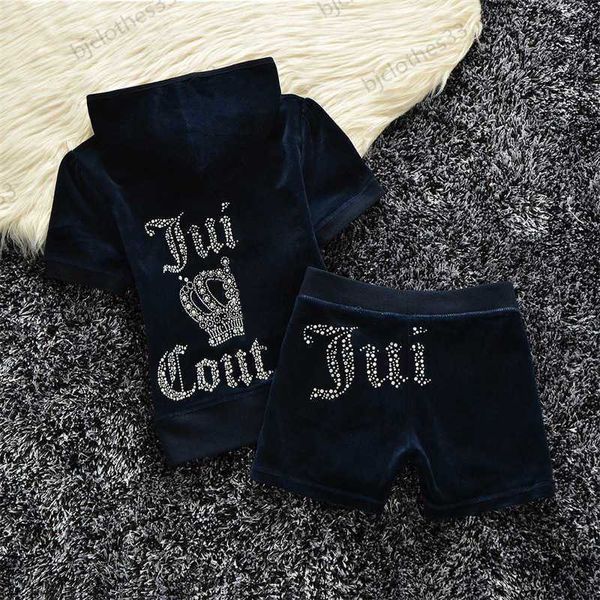 Juicy Survêtement Deux Pièces Pantalon Lettres Couronne Agrémentée De Luxe Manches Courtes T-shirt Style Classique Taille Élastique Short 23 Couleurs Survêtements Pour Femmes