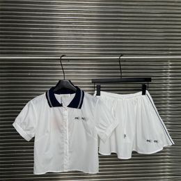 Sappig trainingspak Dames Designer tweedelige set Revers Hals Petticoat Schede Jurk Eenvoudige Elegante Witte Letter Borduurrok