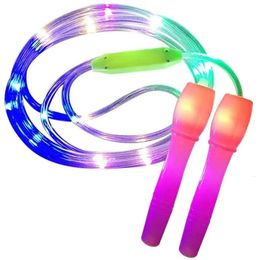 Springtouwen Interessante Fitness Touwtjespringen LED Licht Childrens Luminescentie Home School Lichamelijke oefening Kleur Willekeurig 231117