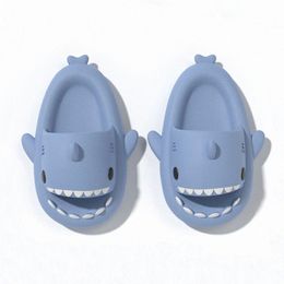Sliders de zapatillas de verano de tiburón Sliders Men Mujeres Diapositivas Sandalias de espuma de memoria gris rosa azul gris rosa