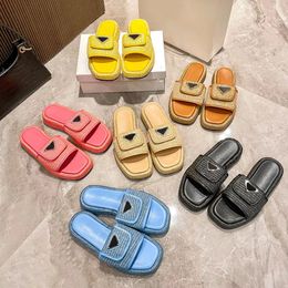 Designer Slippers Men Women Slides Gold Buckle Slip op zwart bruin roze sandalen gehaakte schuifregelaar vrouwen casual sandaal platform Wedges Straw lederen flatform flops