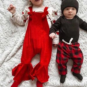 Jumpsuits 1-5y Jumpón de navidad para niños Velvet de terciopelo Maneveless Soles Soport Sobsuit Pants Bell Bottom Y240520HBBR