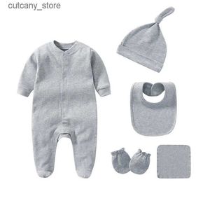 Monos 2023 Conjuntos de pijamas sólidos 3/5PCS Mameluco de algodón recién nacido Ropa de niña unisex Mono Primavera Ropa de bebé Ropa Bebe Otoño L240309