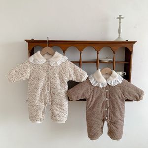 Jumpsuits 3726e geboren kleding baby gewatteerde jumpsuit winter gebroken bloemen babymeisjes kleren fleece warm klimkleding 230303