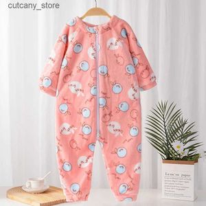 Jumpsuits Flanel babyrompertjes Winter Lente Warme peuterkleding Kostuumbody's Pyjama's Leuke overalls Jumpsuit voor meisjes Jongenskleding L240307