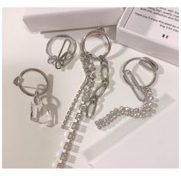 Justine Clenquet Chaîne de métal asymétrique Crystal Boucles d'oreilles Fashion Personnalité Hip Hop Punk Louées d'oreilles Cadeau d'anniversaire NAPTL7462524