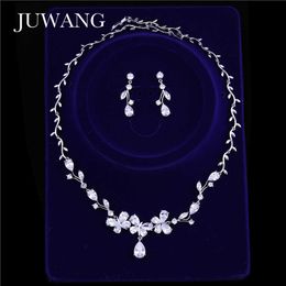 Juwang Brand Bijoux Bijoux Bijoux pour femme Cubic Zirconia Partie de mariage CZ Collier CZ Boucle d'oreille Nigérian Costume Ensembles de bijoux H1022