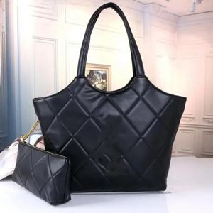 KADAR Top Bolsos de moda de paja a rayas de verano Bolso de diseñador Mujer Bolso de mano de ganchillo Bolso de lujo Bolso de compras de verano Totes Bolsos de hombro Triángulo