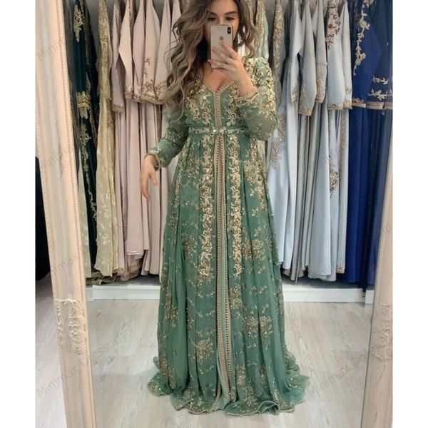 Kaftan Elegant Formal en dentelle Gold Appliques du soir Morocain Une ligne arabe musulman sage spécial robes Ocn Longueur de la longueur du sol Robe de bal perle