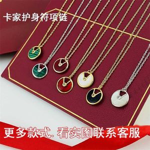 Kajia Amulet Hanger Dames 18k Rose Vergulde Kleurloze Rode Jade Koordketting Hanger Eenvoudige Ketting