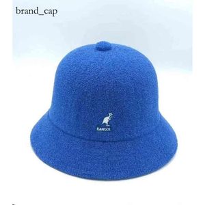 Kangourou pêcheurman solaire broderie de broderie matériau de serviette 3 tailles 13 couleurs japonais ins super feu kangol 5289