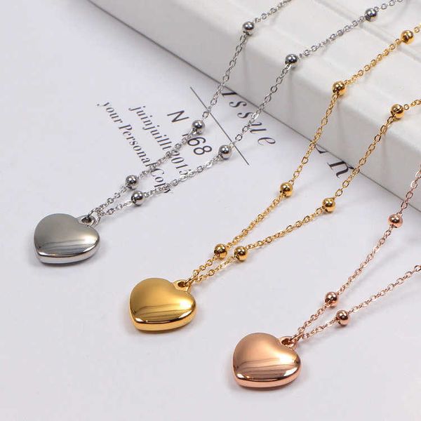 Kashi Korean 3d Love Colored Gold Collier 18K Chaîne de col polyvalente en forme de femme pour les femmes