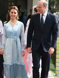 Kate Middleton Prinses V-hals Floral Midi Silk Jurk Geparandeerde Rok Lange Mouwen Jurken